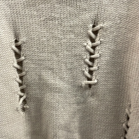 Lush - Picture 4 of 6